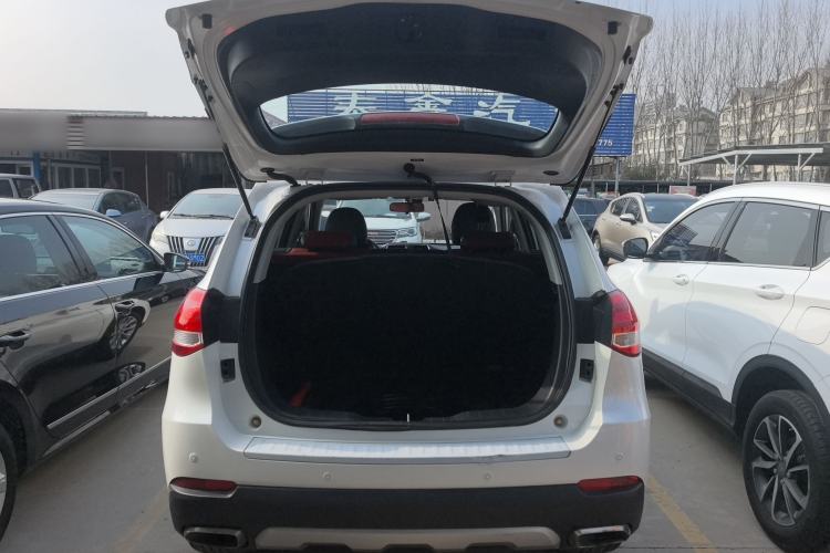 Used Haval H2 2017 Blue Label 1.5T Manual Two-Wheel Drive Luxury Model