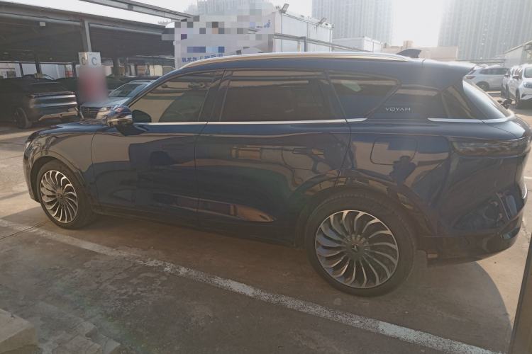 Used VOYAH FREE 2021 Four-Wheel Drive Standard Range-Extended Exclusive Luxury Package
