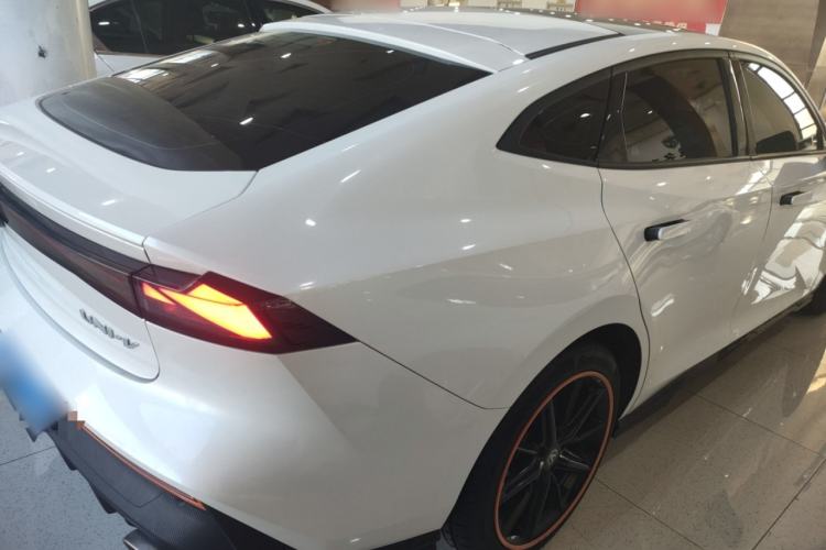 Used Changan UNI-V 2022 1.5T Prestige Version
