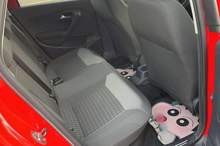 Used Volkswagen Polo 2016 1.6L Automatic Comfort Model
