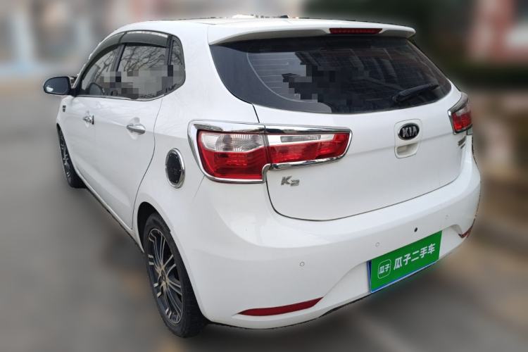 Used Kia K2 2012 Hatchback 1.6L AT Premium