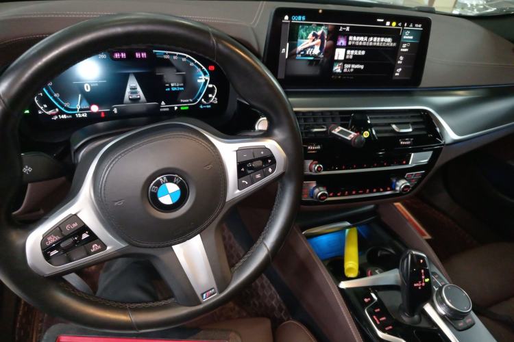 Used BMW 5 Series New Energy 2021 535Le Pioneer Edition M Sport Package
