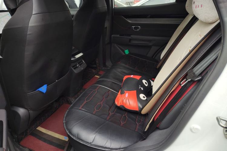 Used JETOUR Dashing i-DM 2022 1.5T DHT Lightning 01