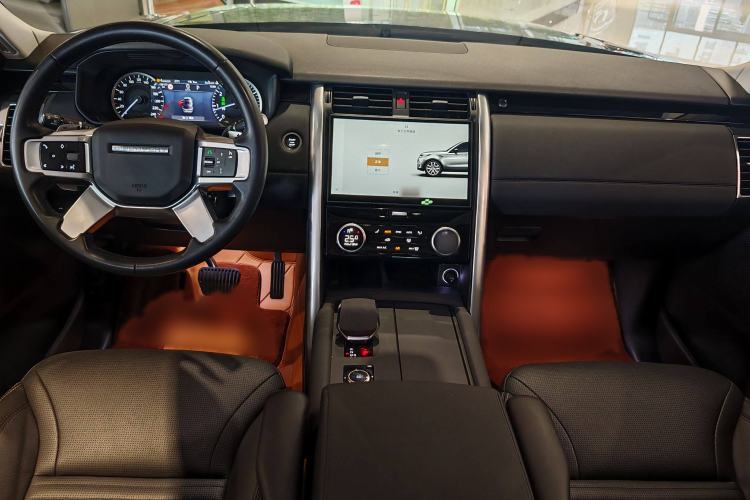 Used Land Rover Discovery 2023 300PS S
