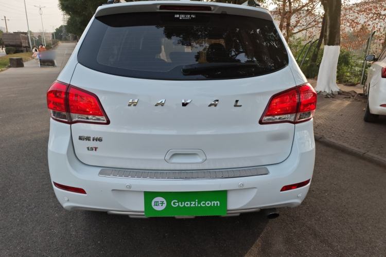 Used Haval H6 2015 Upgraded Model 1.5T Manual Two-Wheel Drive Elite Version