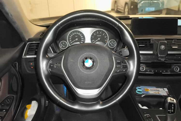 TDK.VehicleDetails.img