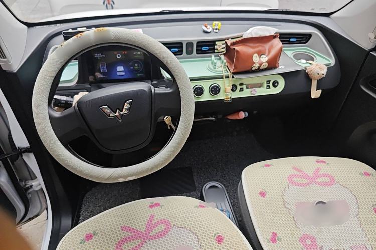 Used Wuling Hongguang MINIEV 2020 Lite Version Lithium Iron Phosphate
