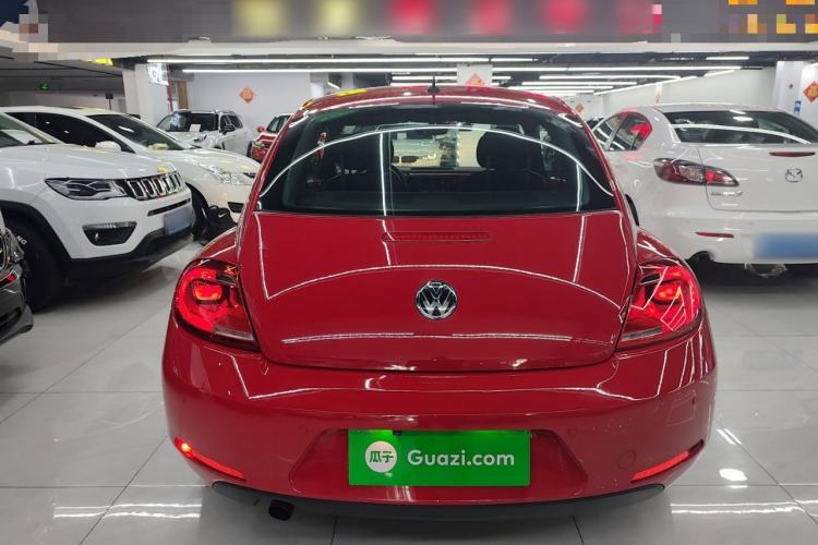 Used Volkswagen Beetle 2015 180TSI model
