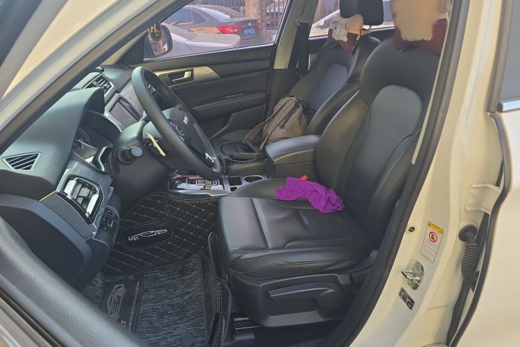 Used Haval H2 2018 Chuanxiang Edition 1.5T Dual-Clutch Two-Wheel Drive Fashion Model China V Standard