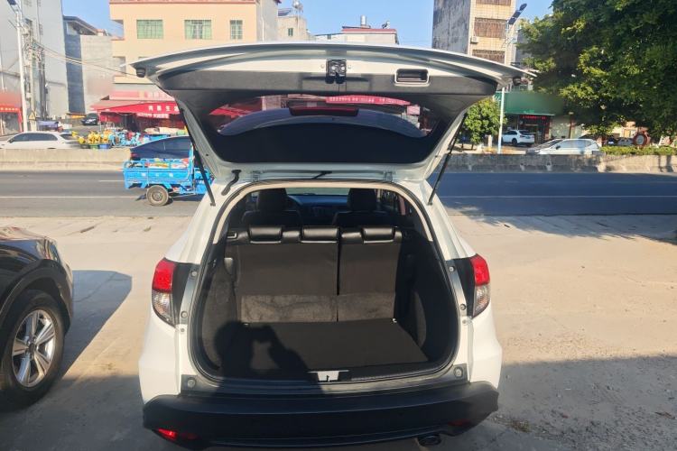 Used Honda Vezel 2019 1.5L CVT Pioneer Edition China VI
