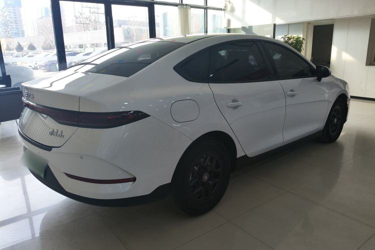 Used BYD Qin PLUS 2025 DM-i Smart Drive 55KM Leading Model
