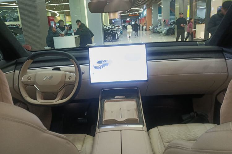 Used ONVO Luxeed L90 
