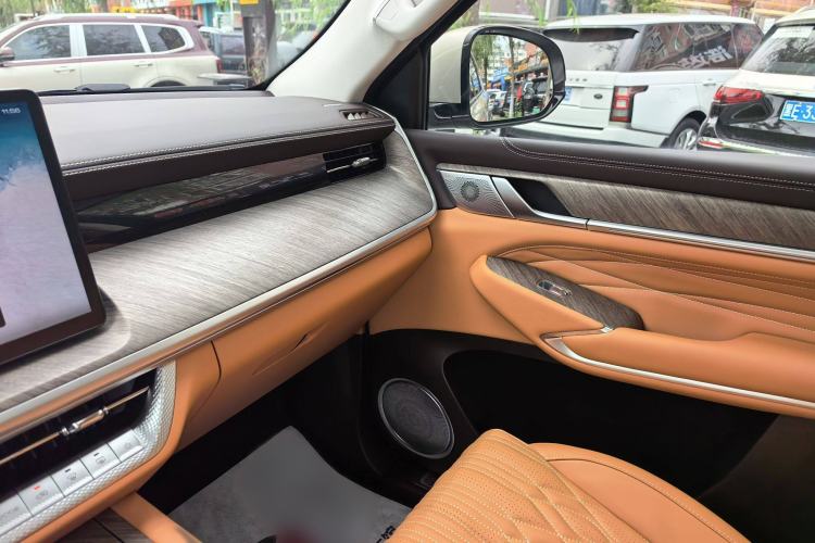 Used Tank 500 New Energy 2024 Hi4-T
