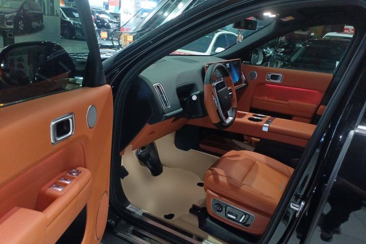 Used Li Auto L9 2022 Max model
