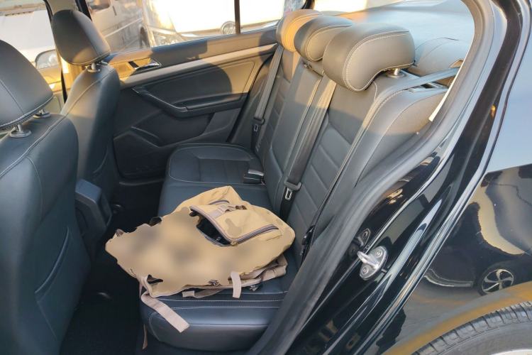 Used Volkswagen Lavida 2017 1.6L Automatic Comfort Edition