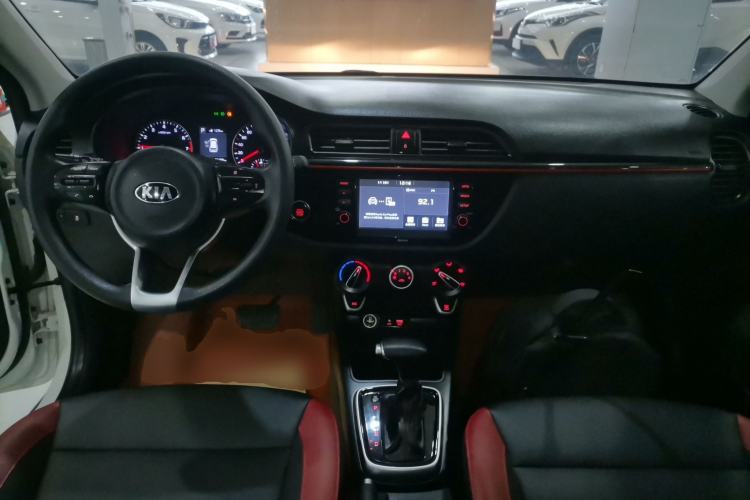 Used Kia KX Cross 2017 1.4L AT GLS
