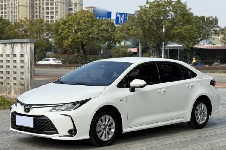 Used Toyota Corolla 2024 1.8L Smart Electric Hybrid Dual-Engine Pioneer Edition