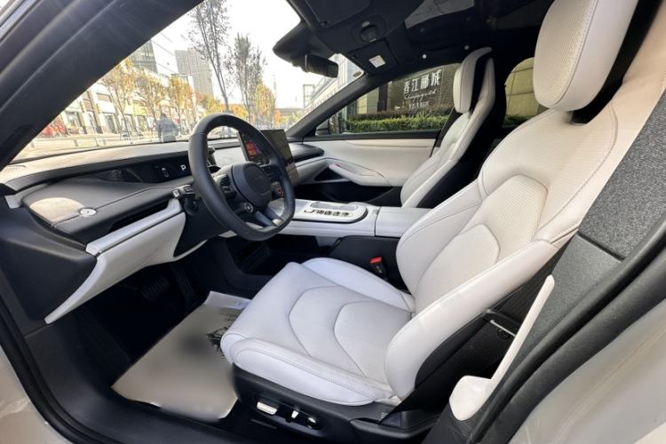 Used  SU7 2024 Rear-Drive Ultra-Long Range Advanced Pro-Level Intelligent Driving Version
