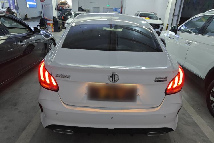 Used MG 5 2021 180 DVVT CVT Youth Luxury Edition
