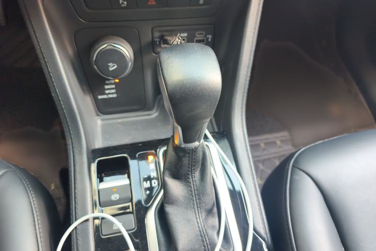 Used Jeep Grand Commander 2018 2.0T Four-Wheel Drive Enjoyment Edition China VI
