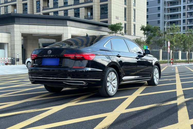 Used Volkswagen Passat 2020 330TSI Elite Edition China VI
