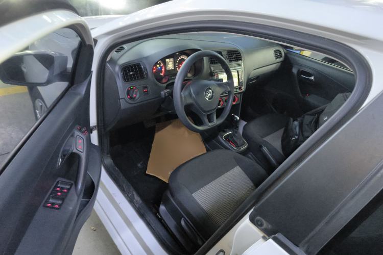 Used Volkswagen Polo 2016 1.4L Automatic Trendy Model
