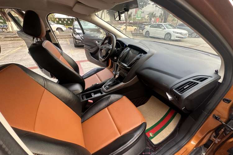 Used Ford Focus 2015 Hatchback 1.6L Automatic Comfort Model
