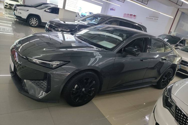 Used Changan UNI-V 2024 1.5T Prestige Edition
