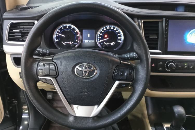 Used Toyota Highlander 2018 2.0T Two-Wheel Drive Elite Edition 5 Seats Emission Standard China V