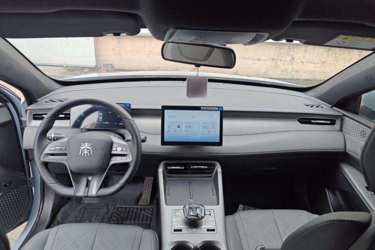 Used BYD Qin PLUS 2025 DM-i Smart Drive 55KM Leading Model
