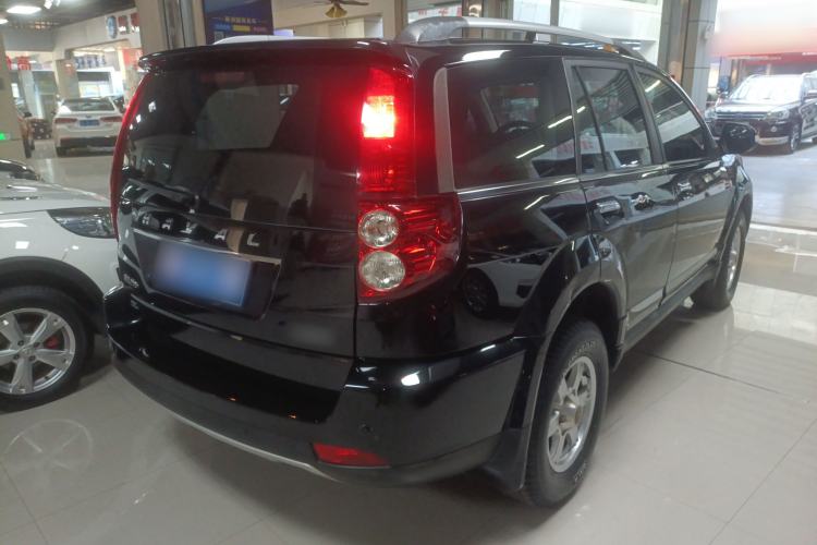 Used Haval H5 Classic 2015 2.0L Manual Two-Wheel Drive Entry-Level Trim
