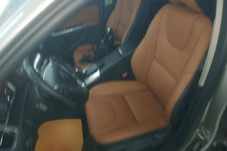 Used Volvo S60 2016 S60L T4 Zhiyuan Edition
