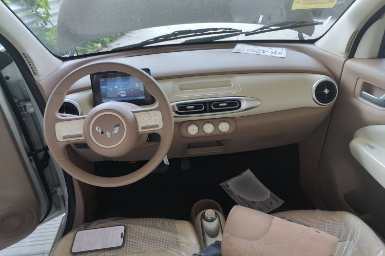 Used Wuling Hongguang MINIEV 2025 Four-Door Version Advanced Edition
