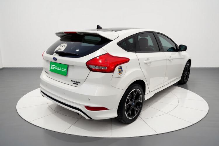 Used Ford Focus 2017 1.5T CTCC White and Black Limited Edition
