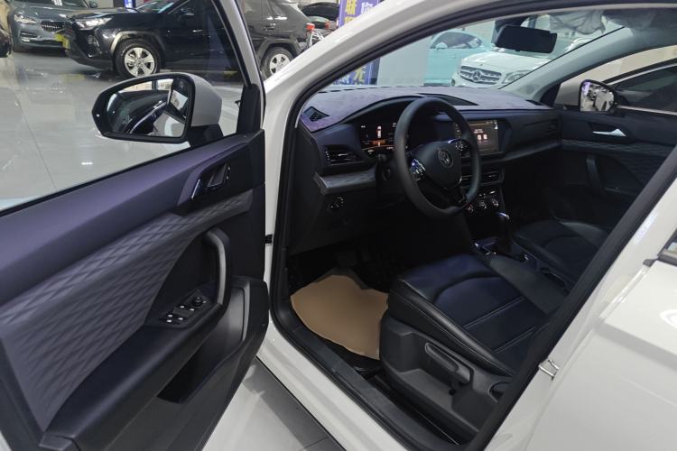 Used Volkswagen Tharu 2022 280TSI Two-Wheel Drive Trend Edition
