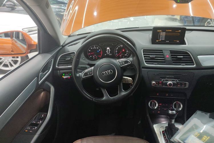 Used Audi Q3 2015 35 TFSI Comfort Model
