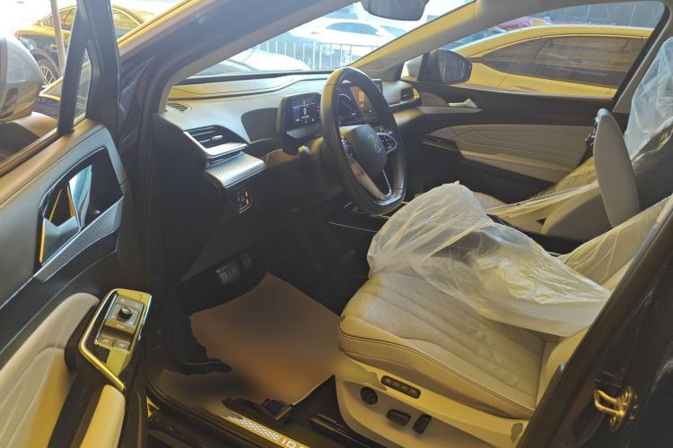 Used Volkswagen ID.6 X 2022 Intelligent Long-Range Version
