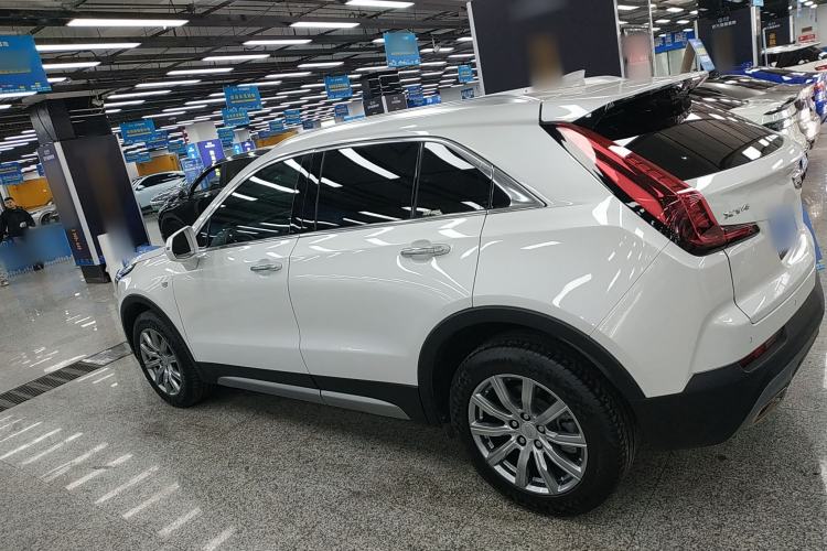 Used Cadillac XT4 2021 28T Two-Wheel Drive Leading Version
