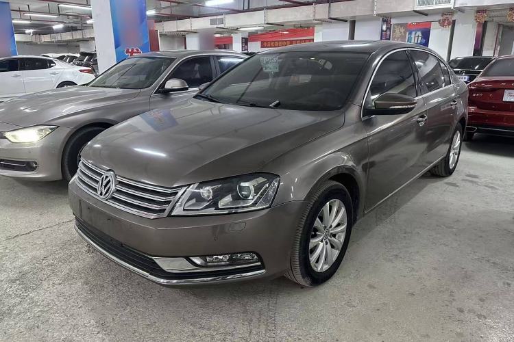 Used Volkswagen Magotan 2015 1.8TSI Luxury Model
