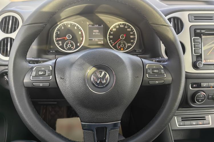 Used Volkswagen Tiguan 2013 2.0 TSI Automatic All-Wheel-Drive Flagship Edition