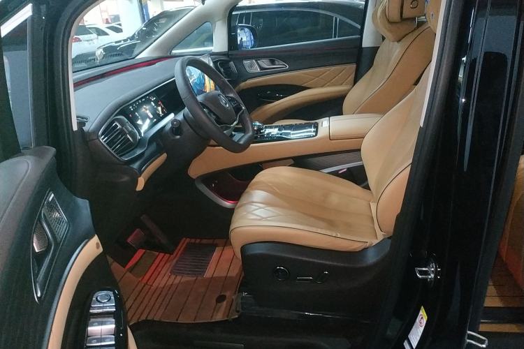 Used Denza D9 2024 DM-i 980 Four-Wheel Drive Prestige Model