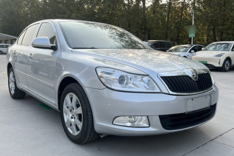Used Skoda Octavia 2015 Classic Model 1.6L Automatic Yijie Version
