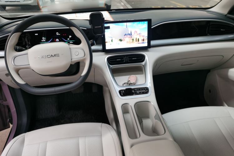 Used  Geome 2025 410 km Free Version
