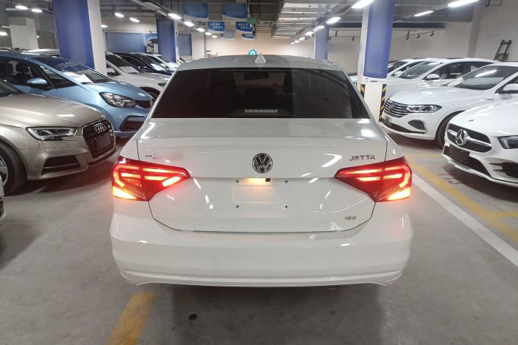 Used Volkswagen Jetta 2017 1.5L Automatic Fashion Model
