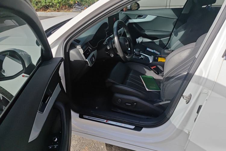 Used Audi A4L 2020 40 TFSI quattro Luxury Dynamic Model