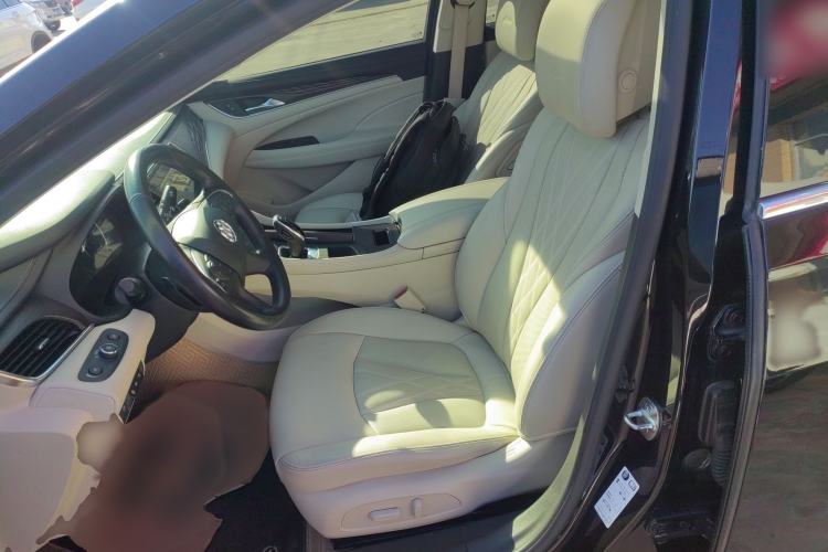 Used Buick LaCrosse 2022 Avenir Avia First Edition
