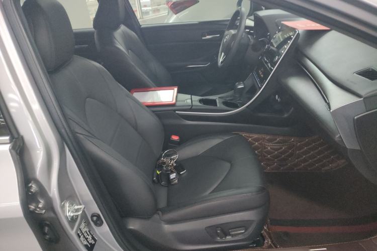 Used Toyota Avalon 2022 2.0L XLE Premium Edition