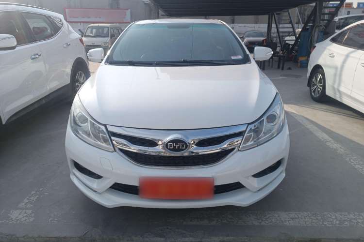 Used BYD Surui 2015 Revised Version 1.5L Manual Luxury Edition
