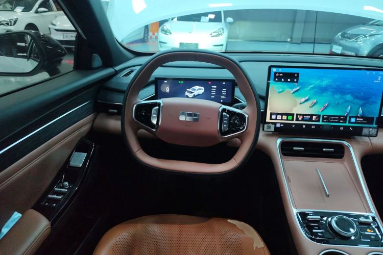 Used  L6 2025 EM-i 140km Explorer+ Edition
