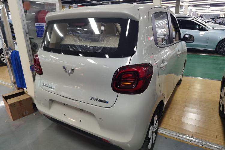 Used Wuling Hongguang MINIEV 2025 Four-Door Version Advanced Edition
